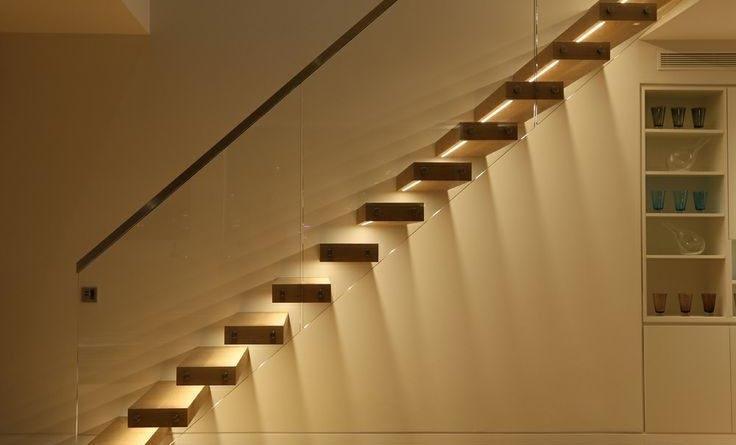 Il fascino unico delle scale a sbalzo